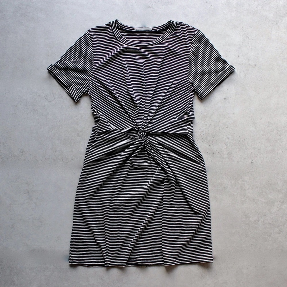 Honey Punch front knot t-shirt dress